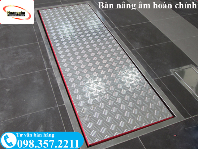 Bàn nâng xe máy âm nền Honda